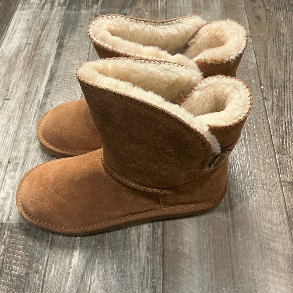 Classic Tan Suede Women's Boots Size 10 - Picture 6 of 16